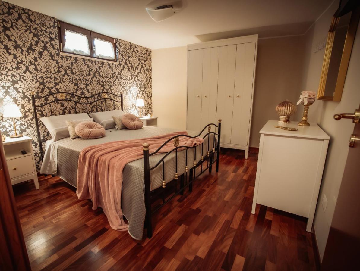 La Terrazza Dei Gemelli - Casa Vacanze Venosa Extérieur photo